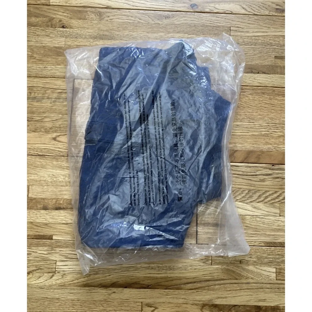 NWT -Oshkosh B'gosh‎ Bodysuit 18 Mo Denim Front Pockets